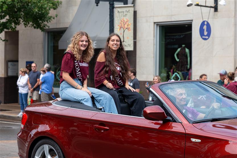 Schools celebrate homecomings